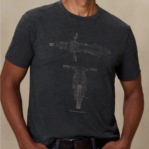 NWT Men’s Banana Republic Factory Premium Wash Graphic T-Shirt